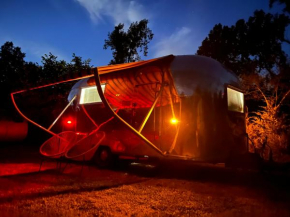 Airstream Riverside Glamping near Huelgoat, Landeleau